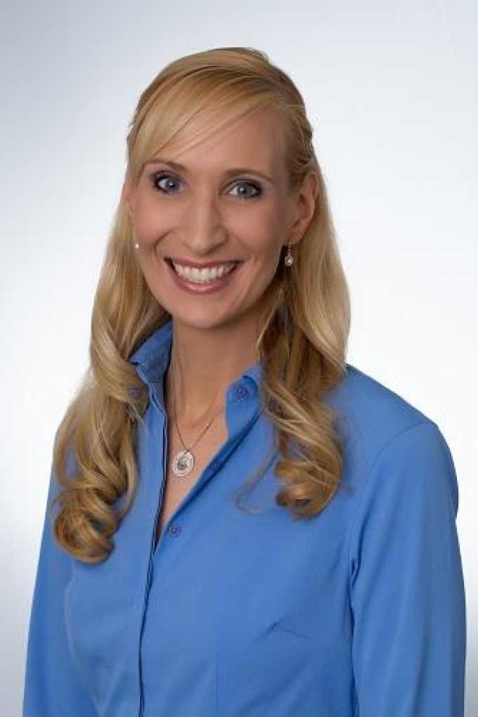 Dr. Sonia Reichert headshot