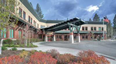 Entrance to Tahoe Forest Hospital