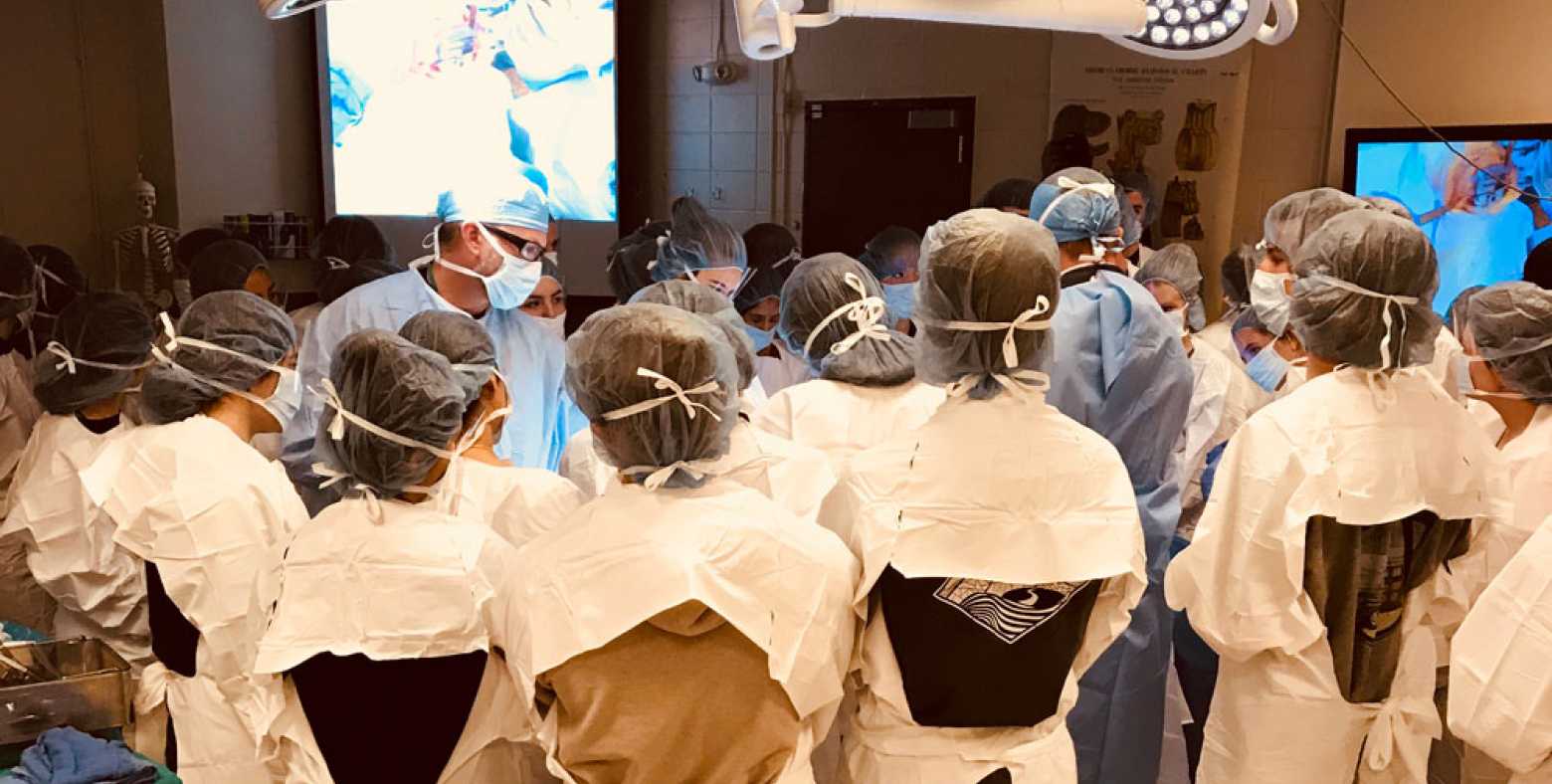 Students view surgery at UNR
