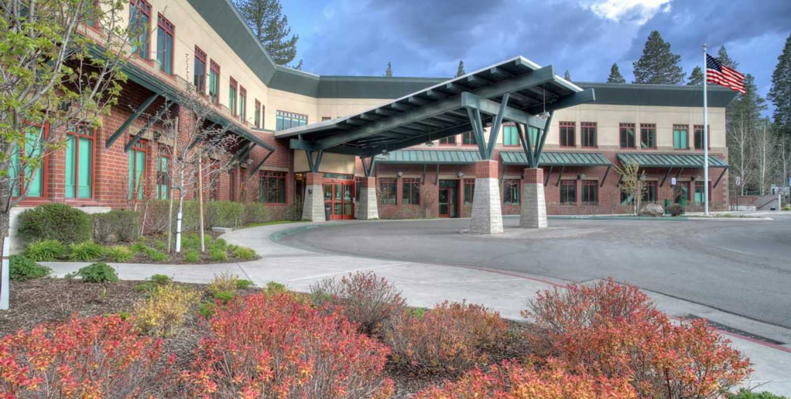 Tahoe Forest Hospital exterior