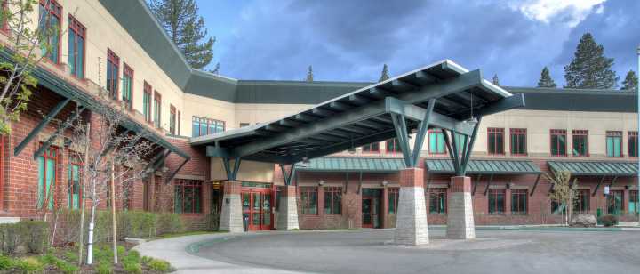 Tahoe Forest Hospital
