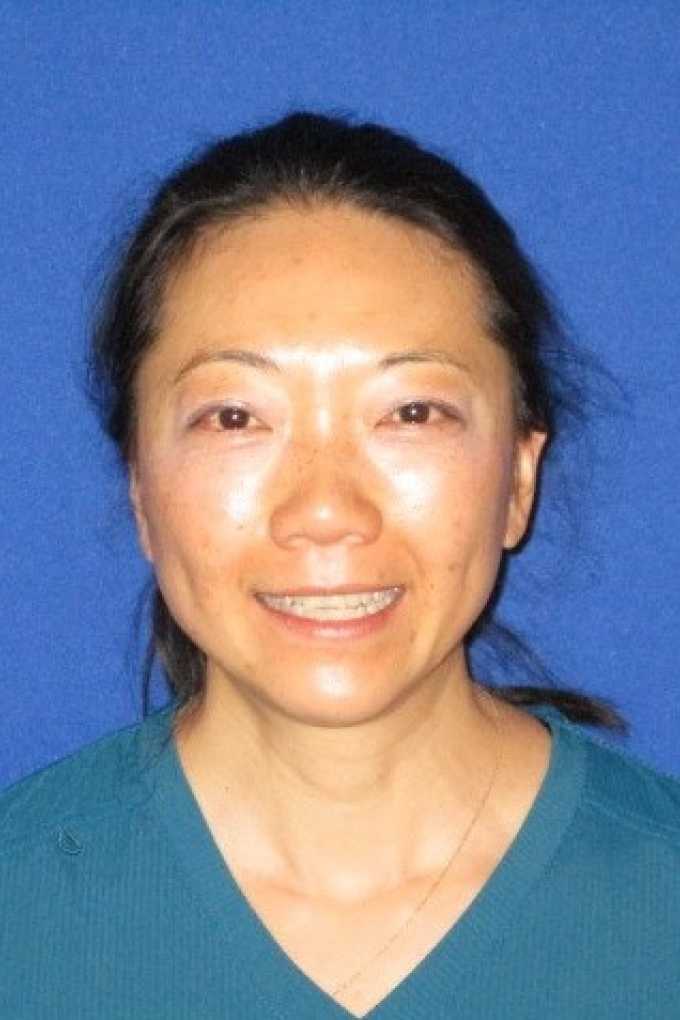 Cynthia Fang headshot