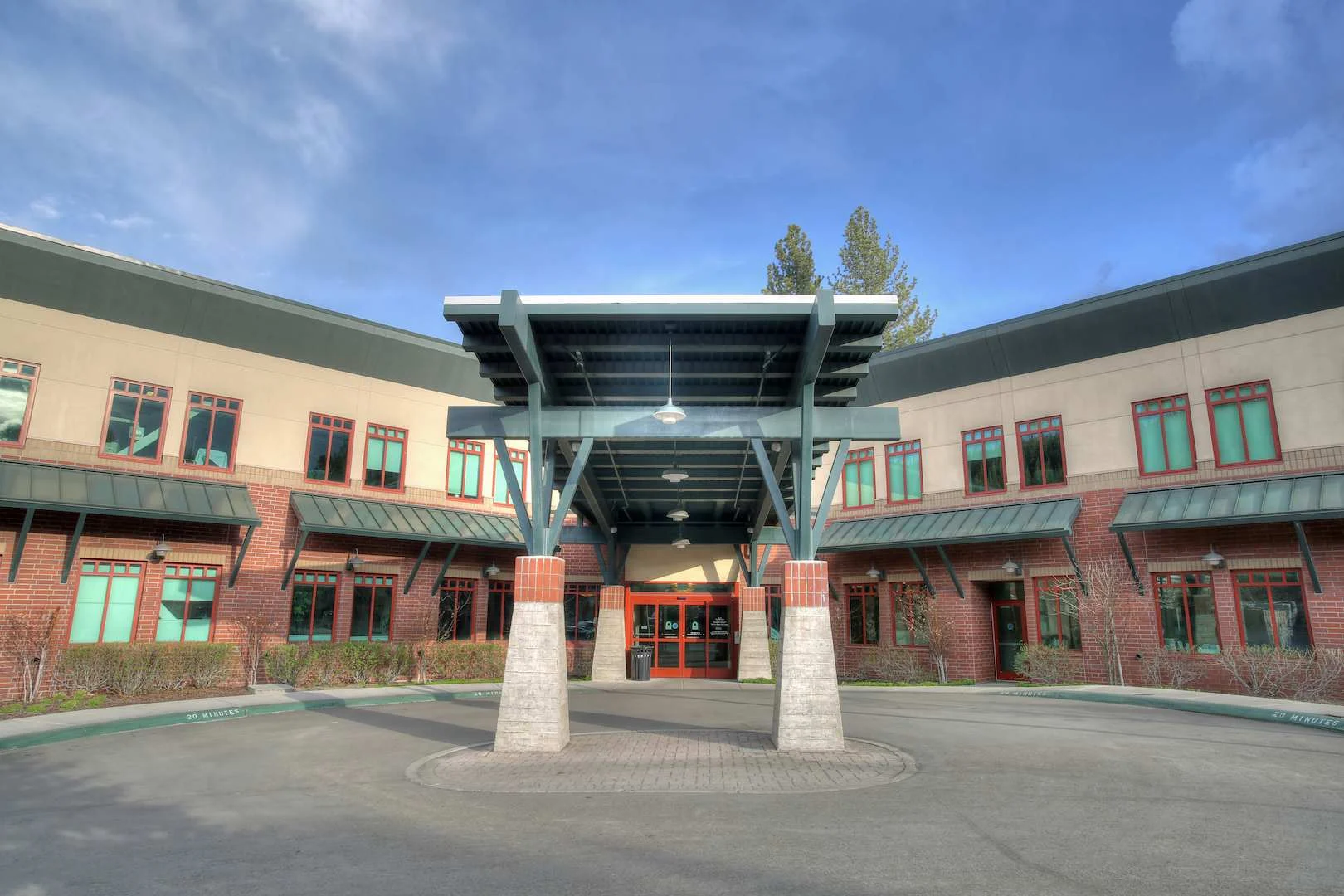 TFH-outside Tahoe Forest Hospital entrance