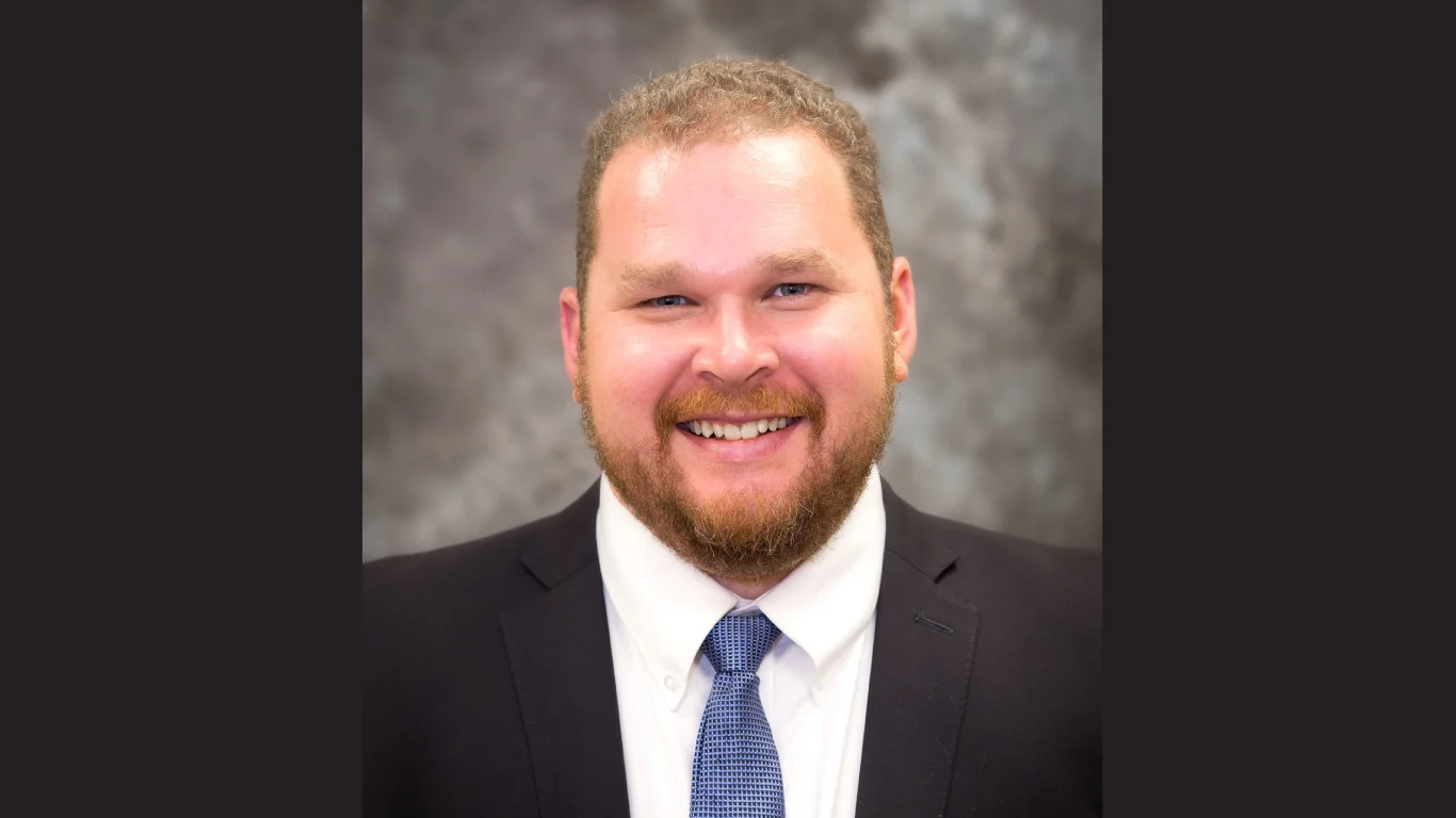 Dr. Marshall Clyde headshot