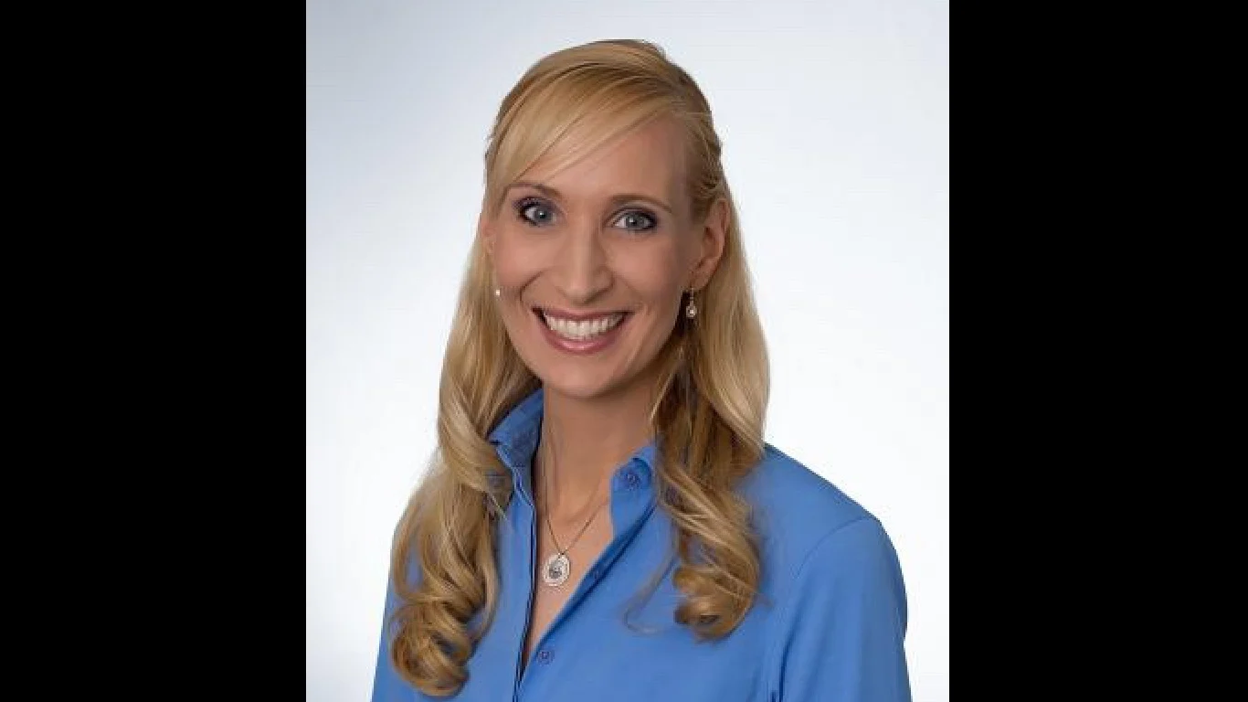 Dr. Sonia Reichert headshot
