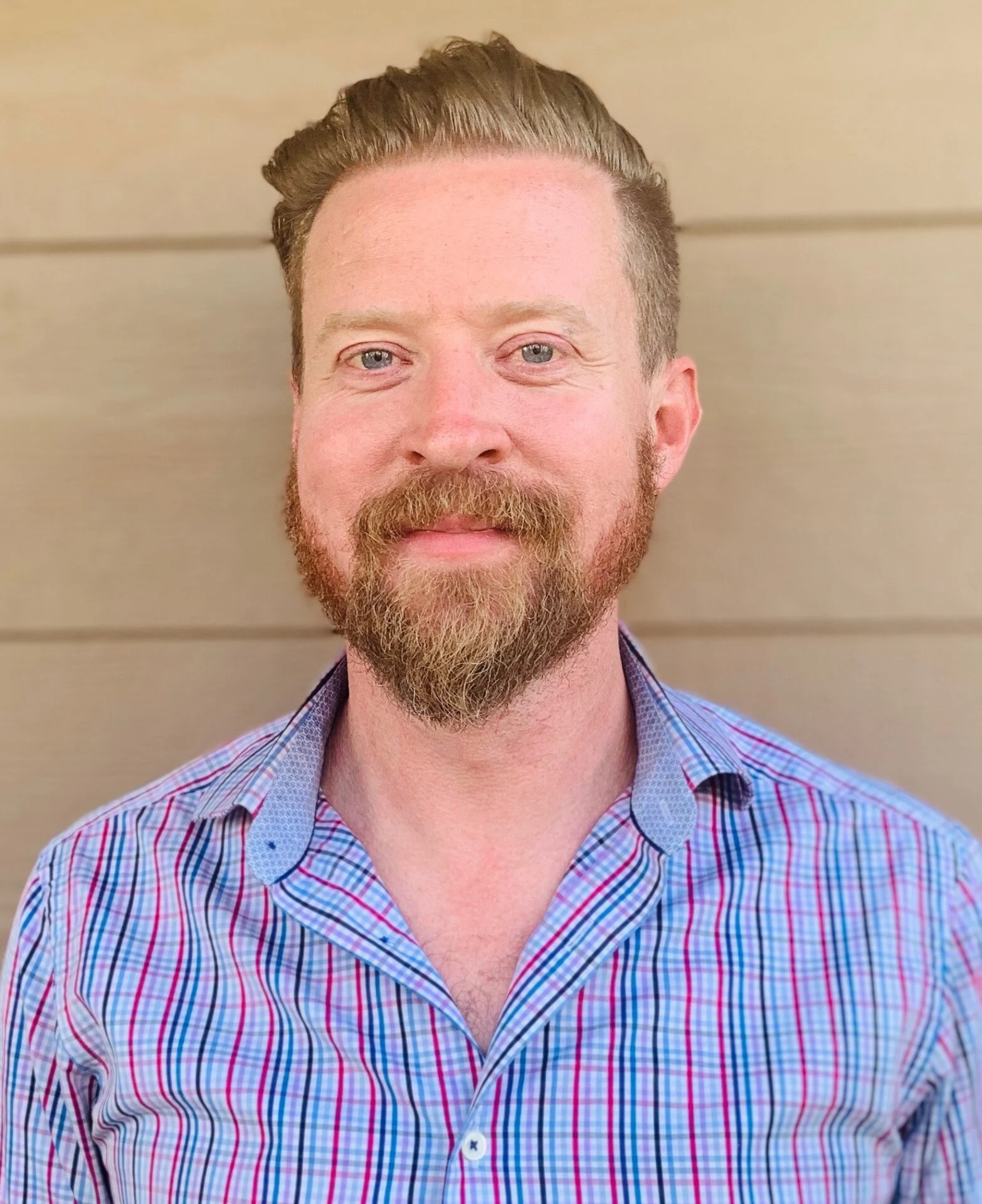 Jonathan-Lowe-NP.headshot Photo of Lowe, PMH-APRN