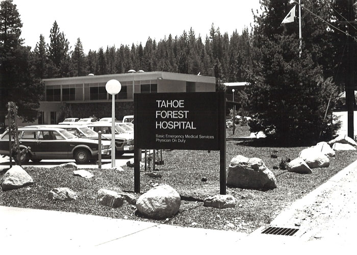 Old black and white photo of intensive care unit