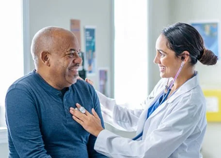 weekendwalkin doctor taking patient heart rate