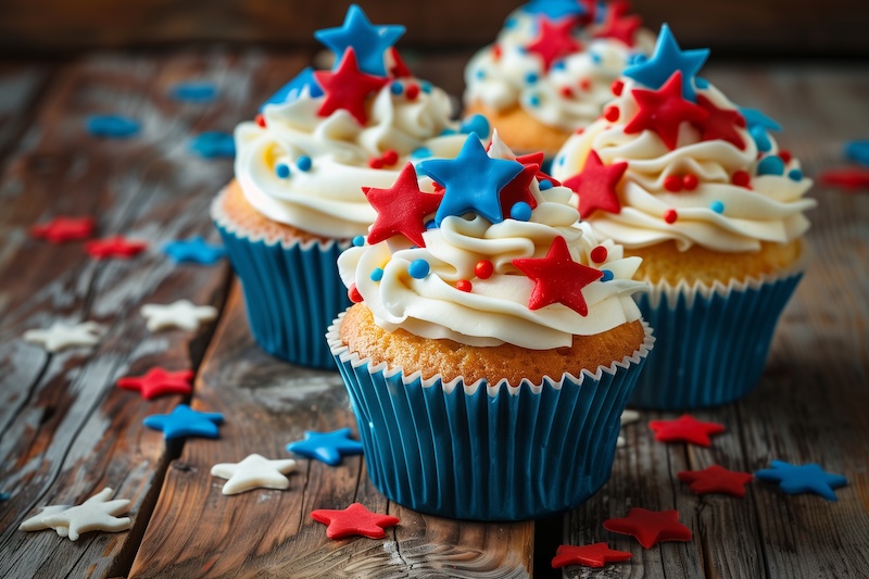 red, white, and blue themed cupcakes