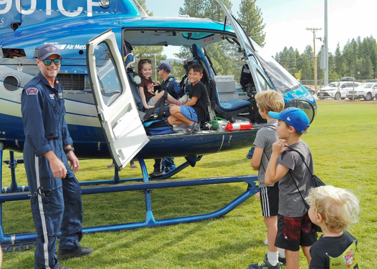 helicopter kids exploring helicopter