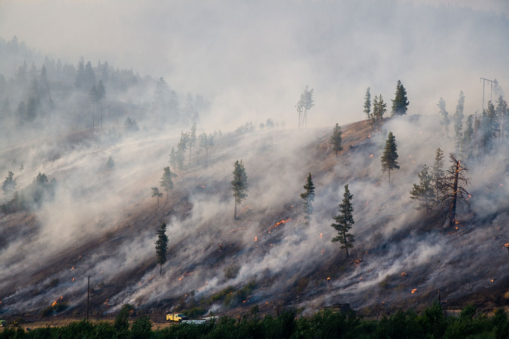 wildfire smoke in mountains