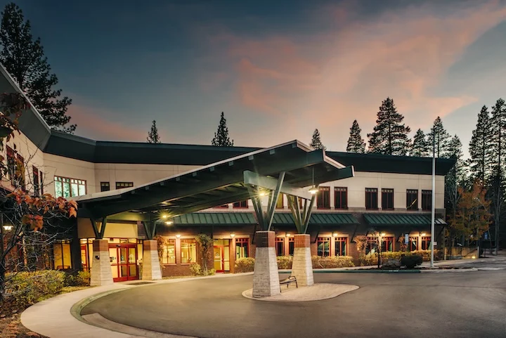 Tahoe Forest_Proofs-6 copy Tahoe Forest Hospital entrance evening setting
