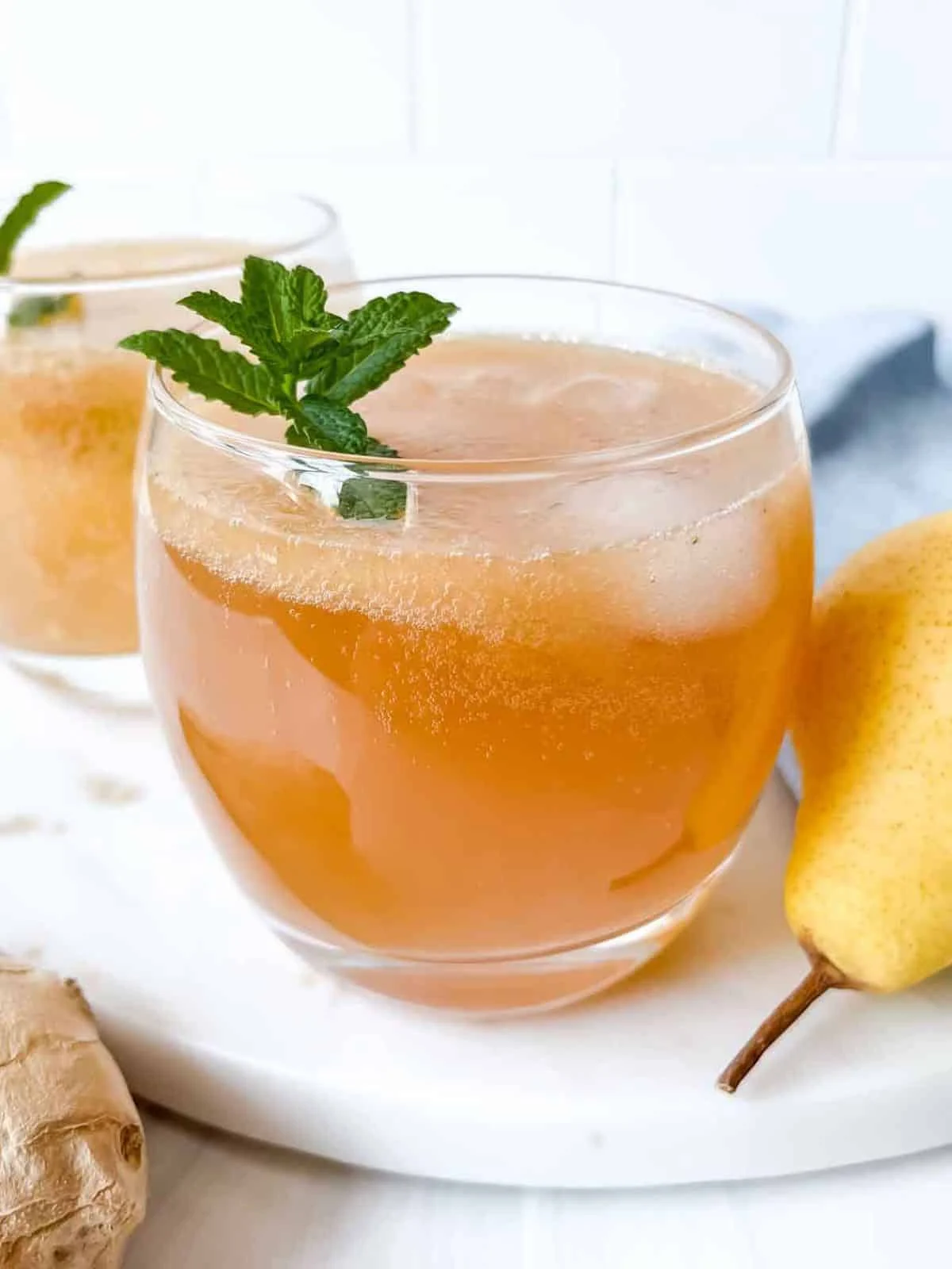 Pear ginger fizz mocktail