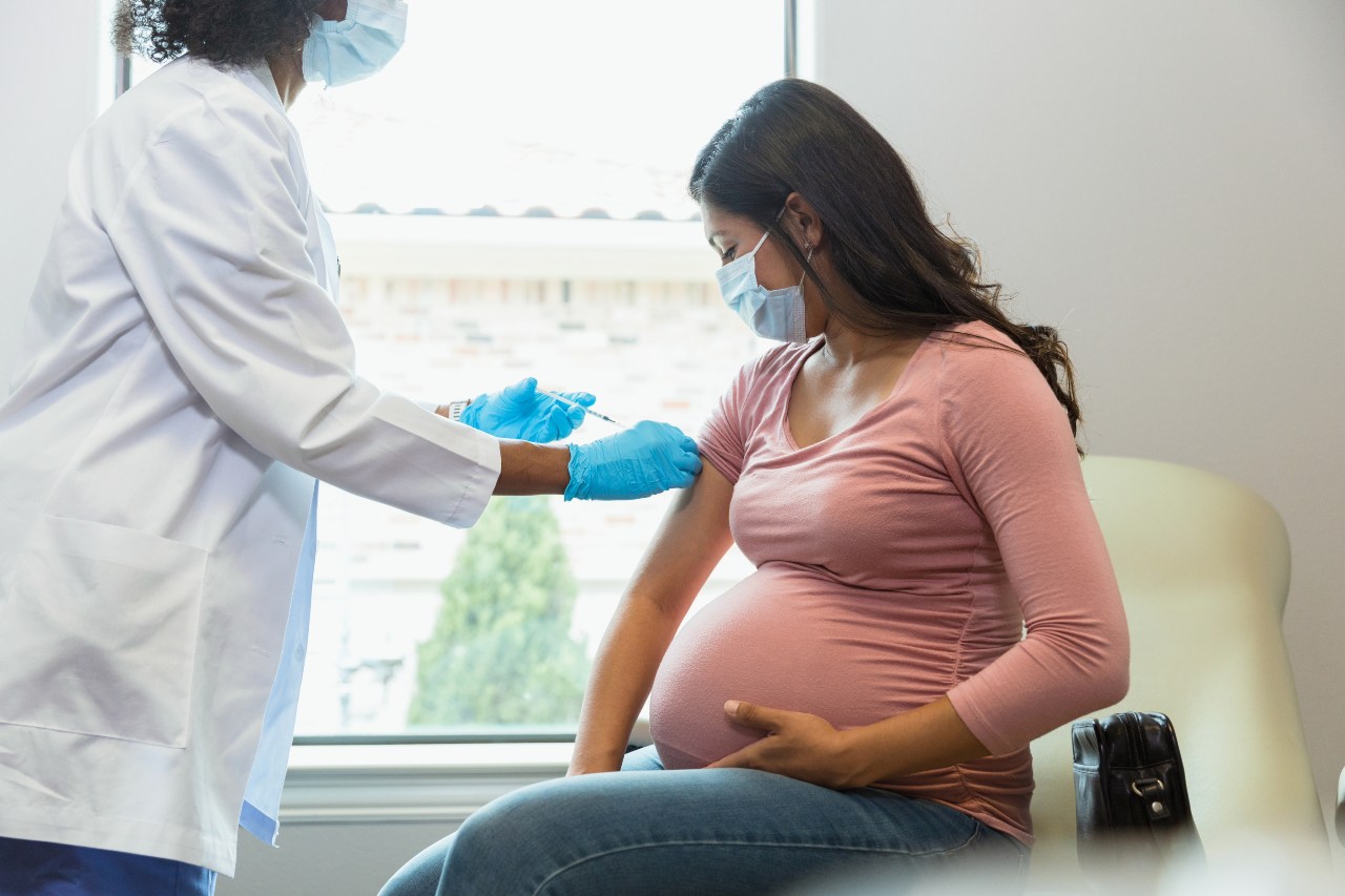 Pregnant woman receives a vaccine