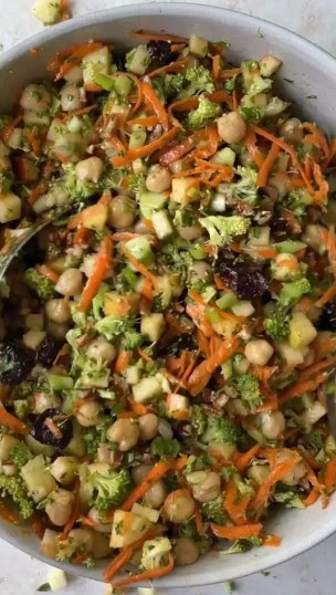 perfect fall salad with broccoli